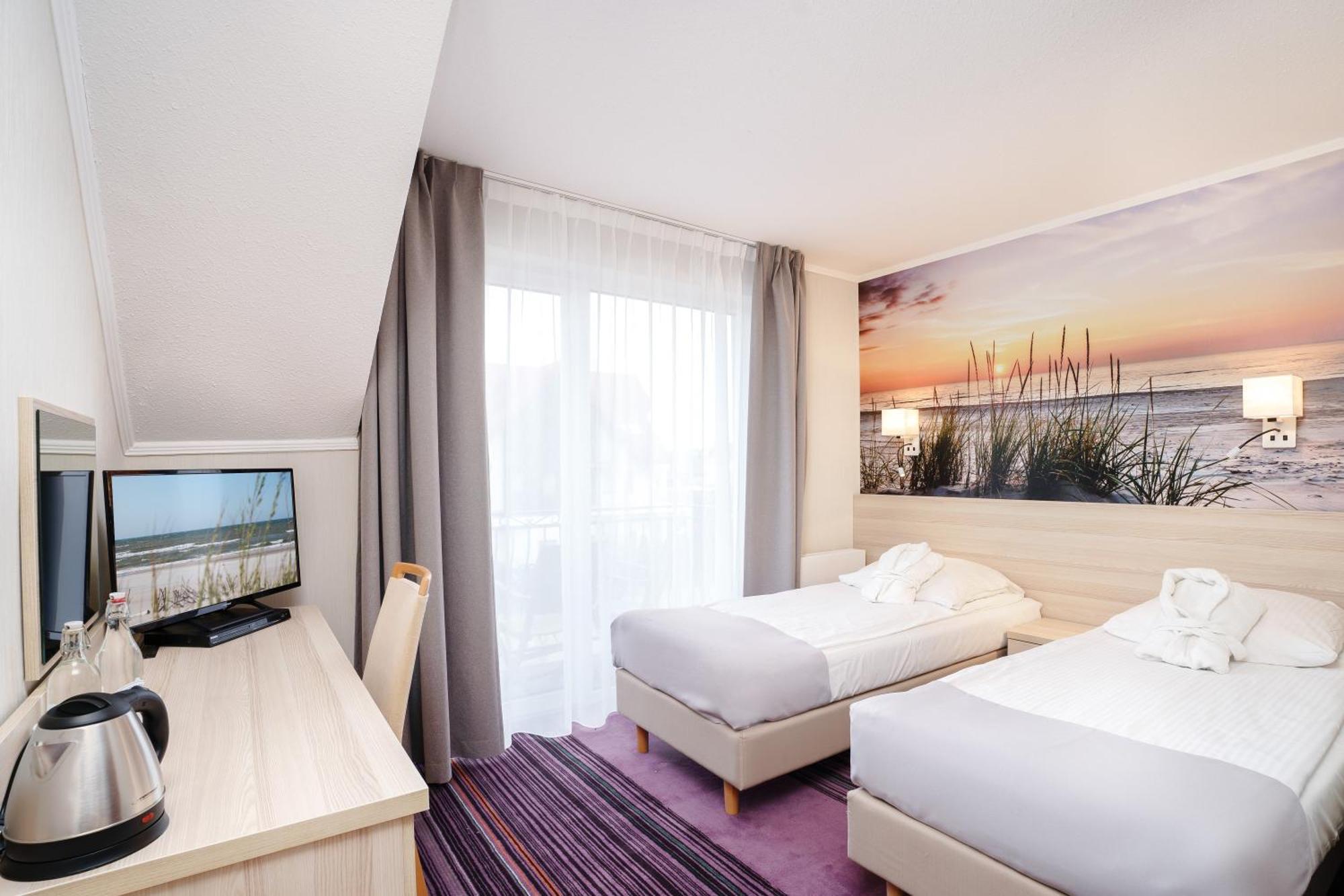 Hotel Spa Activia Jastrzębia Góra Exteriör bild