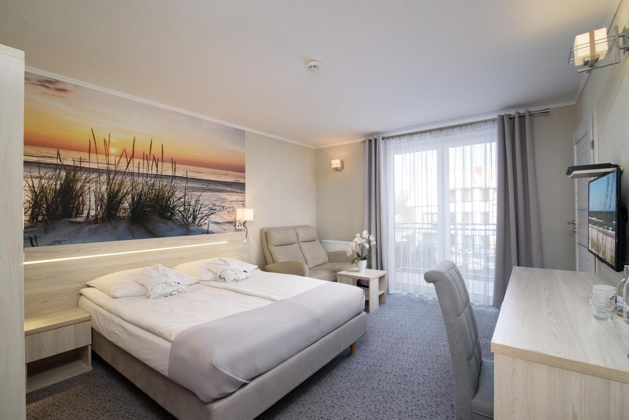 Hotel Spa Activia Jastrzębia Góra Exteriör bild