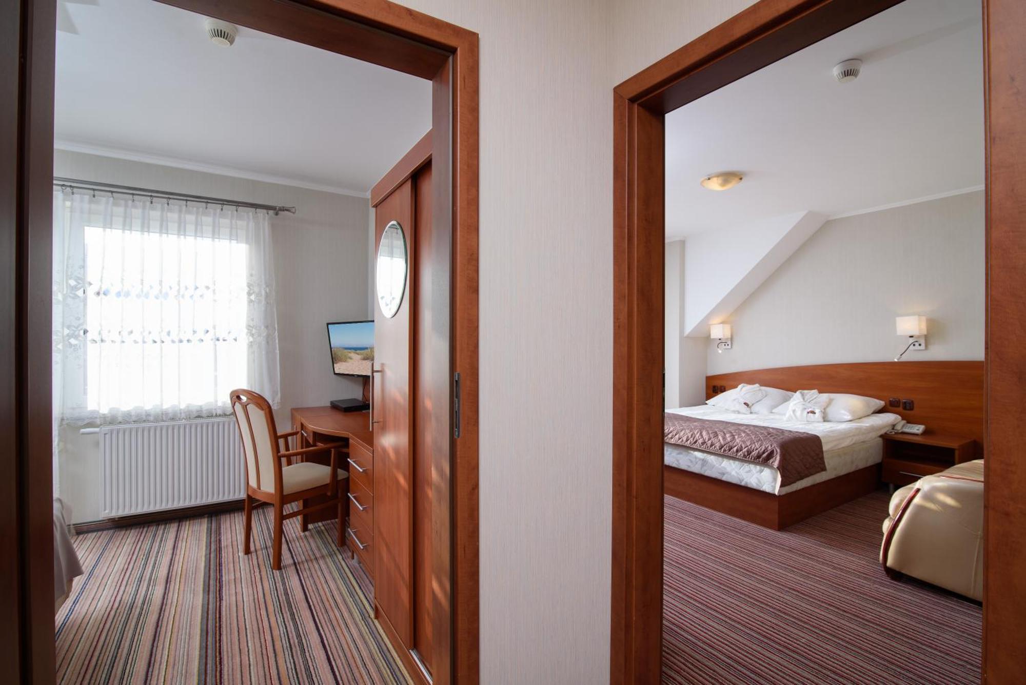 Hotel Spa Activia Jastrzębia Góra Exteriör bild