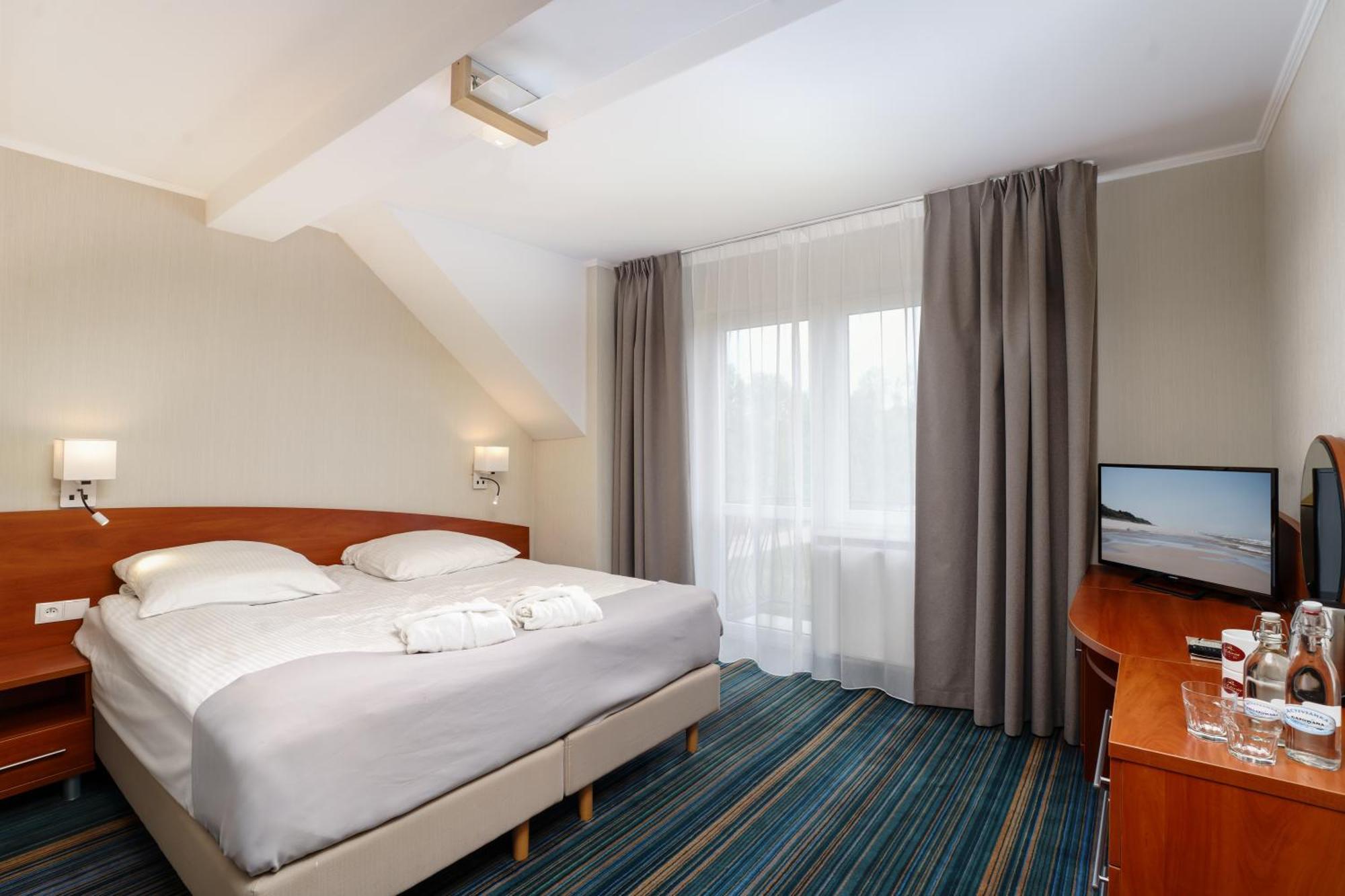 Hotel Spa Activia Jastrzębia Góra Exteriör bild